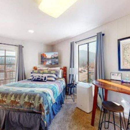 Couples Hideout In Heart Of Oakhurst Eksteriør bilde